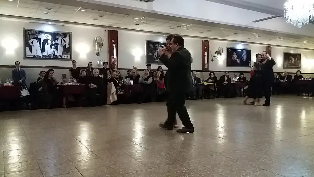 Video thumbnail for Juliana Maggioli e Hernan Alvarez Prieto - milonga