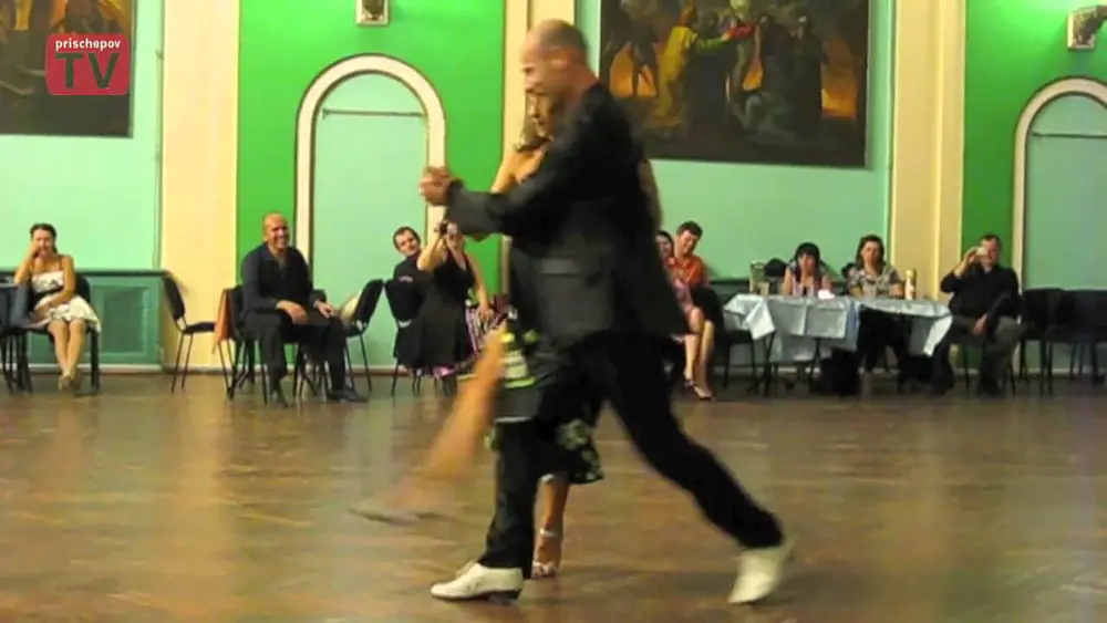 Video thumbnail for Juan Capriotti & Graciana Romeo, Russia, Moscow, archive by EdissaTangoClub,  26.11.2010 (3)