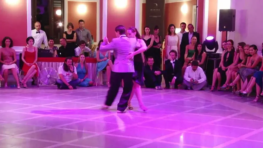 Video thumbnail for Sigrid Van Tilbeurgh y Dominic Bridge - Tango Cazino 2012 - 1/5