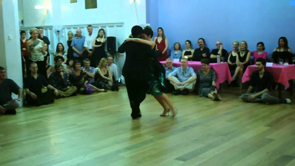 Video thumbnail for Carlitos Espinoza y Noelia Hurtado. No Mientas - Juan D'Arienzo.