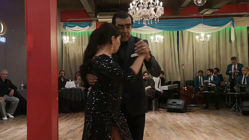 Video thumbnail for Ernesto Balmaceda & Stella Baez @ Milonga Porteño & Bailarin, El Beso Buenos Aires 2019