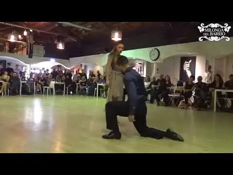 Video thumbnail for Jose Fernandez e Martina Waldman • Milonga del Barrio • 10/11/17 • 1 di 4