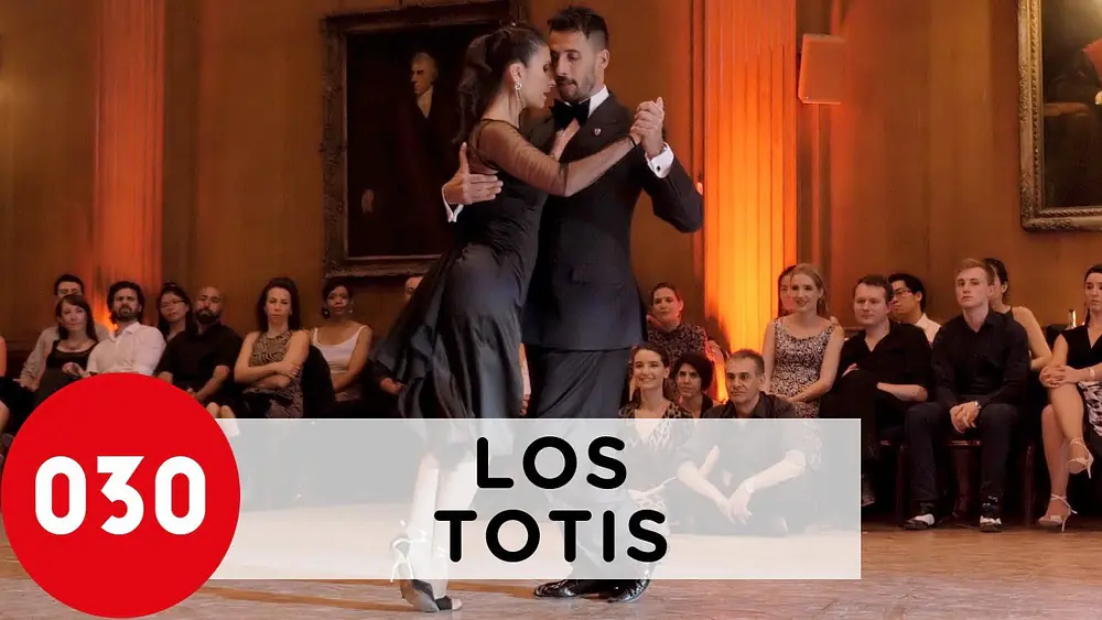 Video thumbnail for Virginia Gomez and Christian Marquez – Maipo, London 2017 #LosTotis