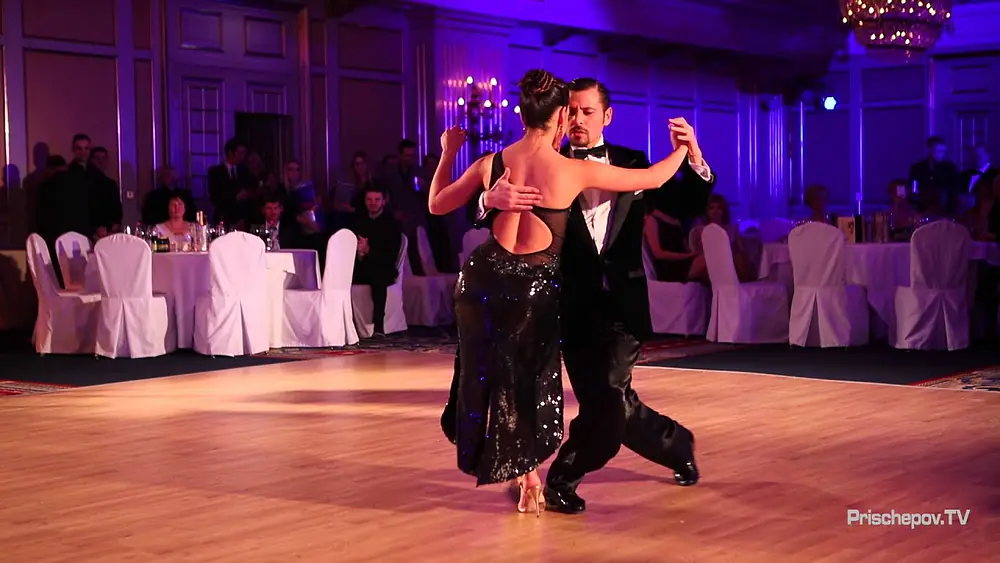 Video thumbnail for Yanina Valeria Quiñones & Neri Luciano Piliu, 3-3, Tango Ball - The Ritz-Carlton, 12.12.2015