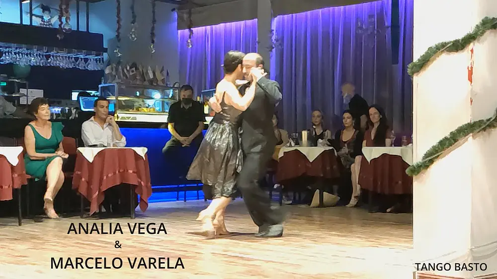 Video thumbnail for Analia Vega & Marcelo Varela - 1-3 - 2021.12.19 - Milonga de los Domingos