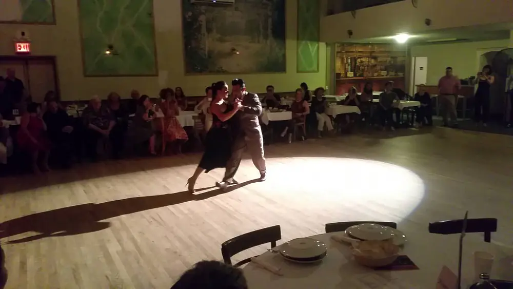 Video thumbnail for Argentine tango: Johana Copes & Leonardo Sardella - Café Domínguez