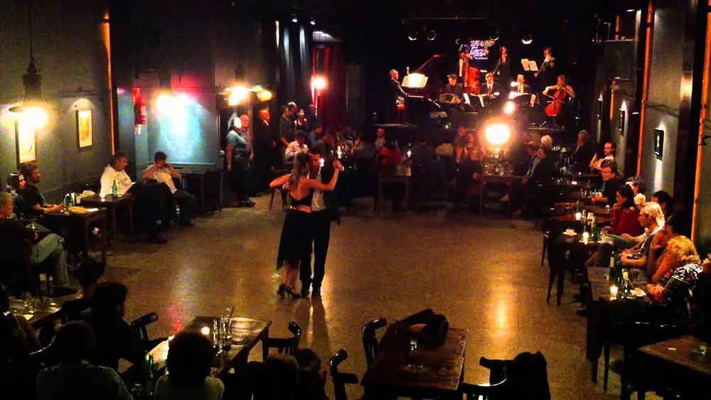 Video thumbnail for Recuerdo - Rascacielos con Angélica Avalos y Lautaro Peyrelongue en La Milonga del Tasso