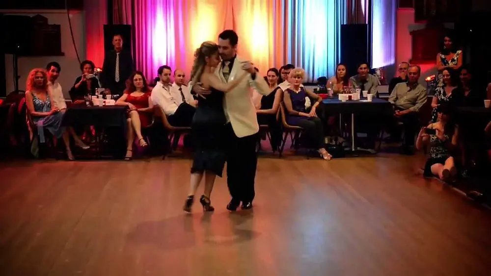 Video thumbnail for Javier Rodriguez y Noelia Barsi - Australia 2013 - 2nd Tango (Milonga)