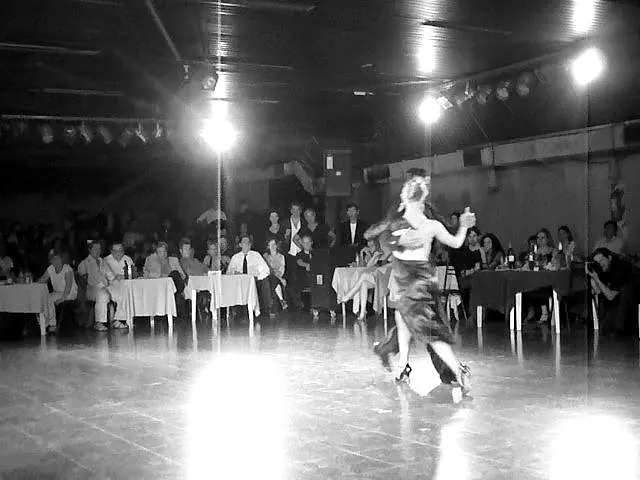 Video thumbnail for La viruta 02.12.2011 - Bailan Jose Fernandez y Martina waldman