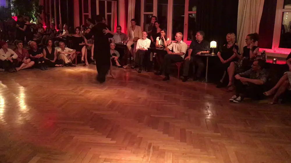 Video thumbnail for Noelia Hurtado - Carlitos Espinoza - Cabeza De Novia (4/5)