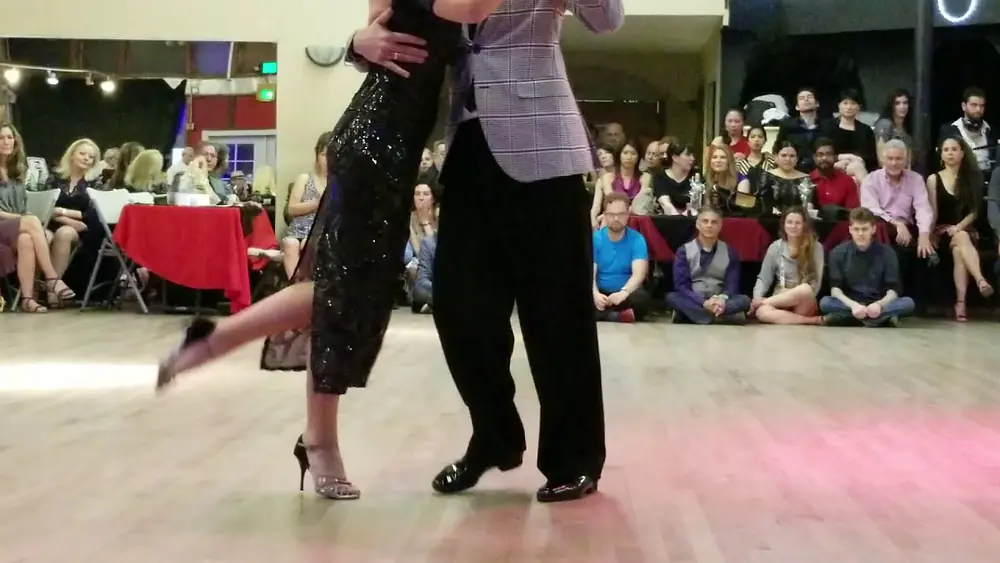Video thumbnail for Lorena González & Gastón Camejo at La milonga de Nora on April 13, 2019 (3 of 4)