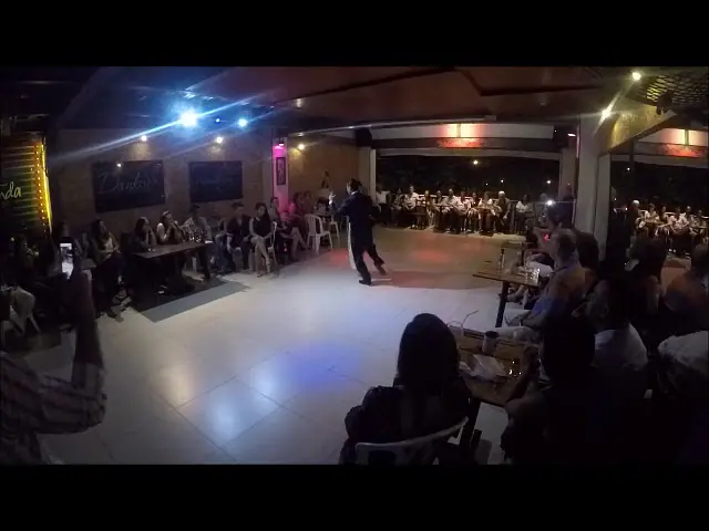 Video thumbnail for Juan david y Paulina Bailan Rie Payaso de Juan D'arienzo