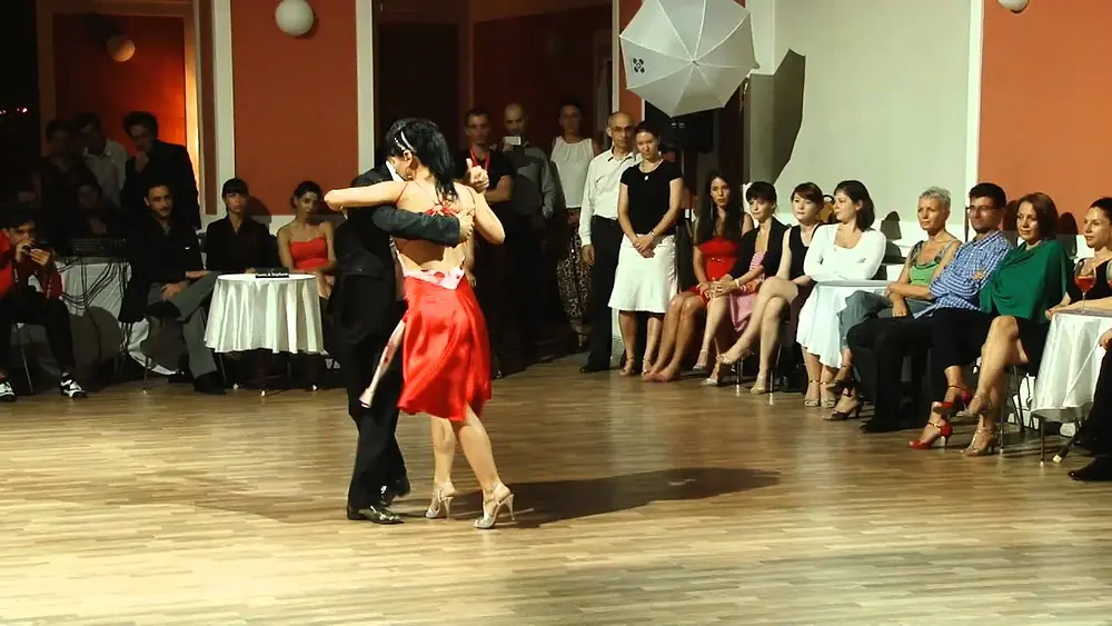 Video thumbnail for Tihamer Bogdan y Katalin Czidor - Tango Cazino 2014 - 2/4