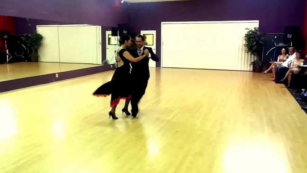 Video thumbnail for Argentine Tango Clarlos & Maureen Urrego Milonga Dance   www.tangonation.com   4/17/2017