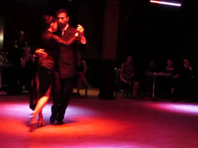Video thumbnail for Alejandra Orozco y Luciano Brigante at Courtenay, Bridge Lounge Milonga, 26 September 2015