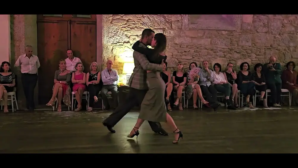 Video thumbnail for Carlos Santos David e Mirella no VIII Compostela Tango Festival em 17/02/23