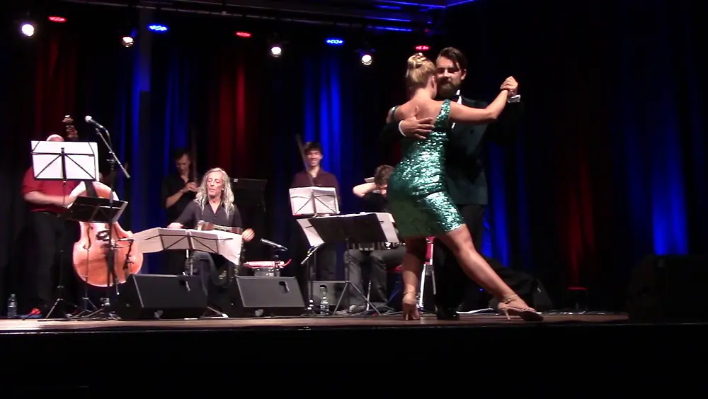Video thumbnail for Maja Petrović  & Marko Miljević  - "El estribo" - Silencio Tipica Orquesta
