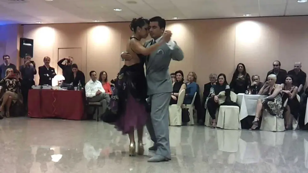 Video thumbnail for Sebastian Achaval y Roxana Suarez Bari 20-04-2013 part 1-5