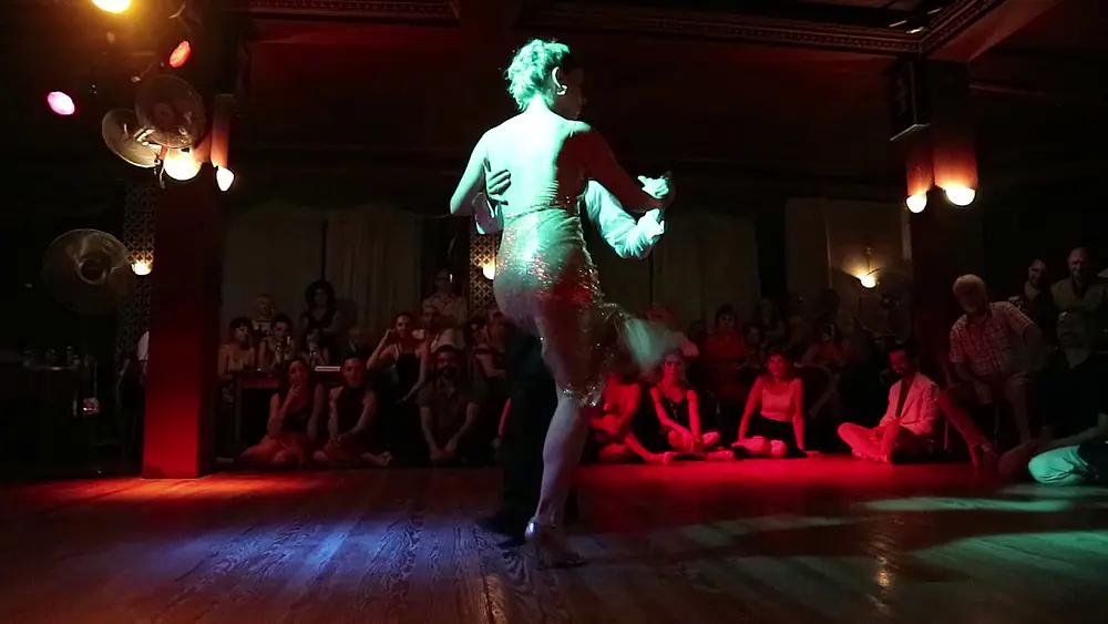 Video thumbnail for Stefanía Colina y Juan Martin Carrara - 4 "El Torito"