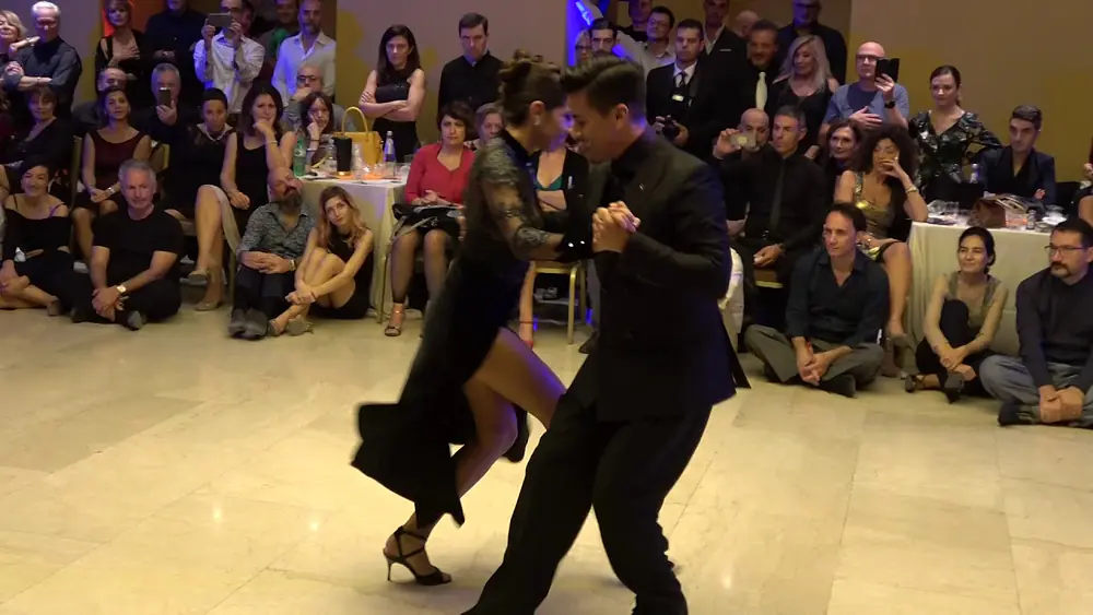 Video thumbnail for Sebastian Achaval e Roxana Suarez - Bari International Tango Congress - 02.11.2018  3.3