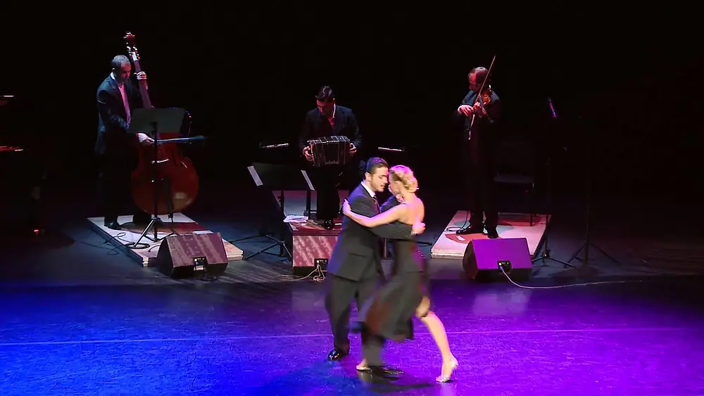 Video thumbnail for Solo tango orquesta, Anna Gudyno & Kirill Parshakov (vals)