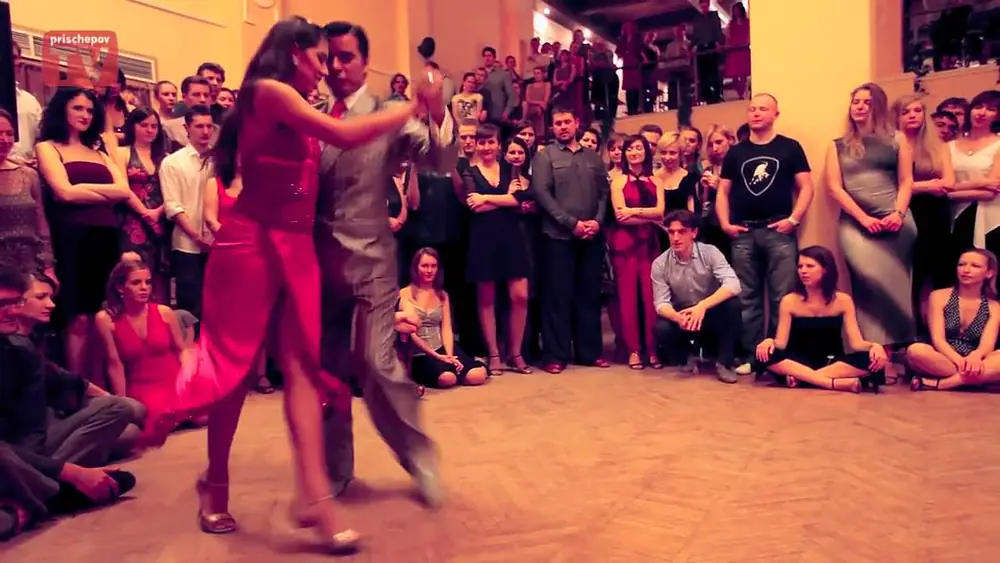 Video thumbnail for Roxana Suarez & Sebastian Achaval, Moscow, Russia, Milonga "El Calor" 8 April 2011 (4)