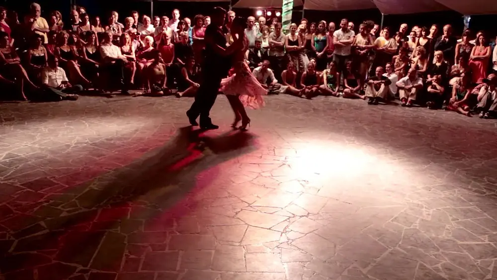 Video thumbnail for Adrian Veredice y Alejandra Hobert - Catania Tango Festival 2013 - Video 1-4