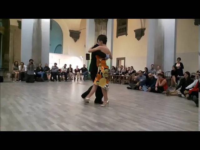 Video thumbnail for Esibizione di Claudio Coppola e Luciana Muzio in El Porteno di Francisco Canaro al Wonder Tango Embr