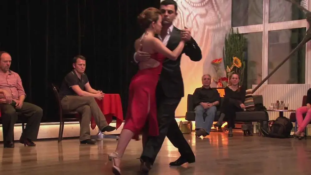 Video thumbnail for Özgür Demir+Marina Marques mit Di Sarlis 'Cantemos Corazón'