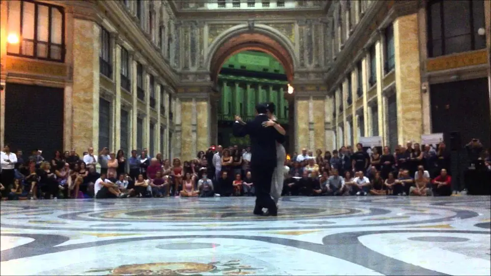 Video thumbnail for Juan Carlos Martinez y Nora Witanowsky Improvisación 2 Galleria Umberto I° Napoli 16/09/2012