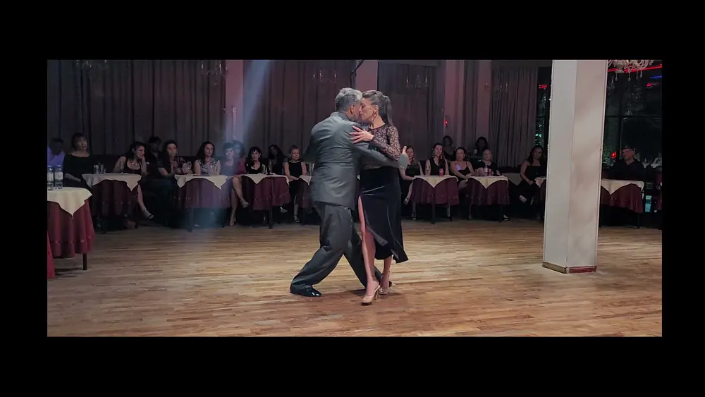 Video thumbnail for Milonga de los Domingos - Andrés Laza Moreno - Eladia Cordoba  4/4