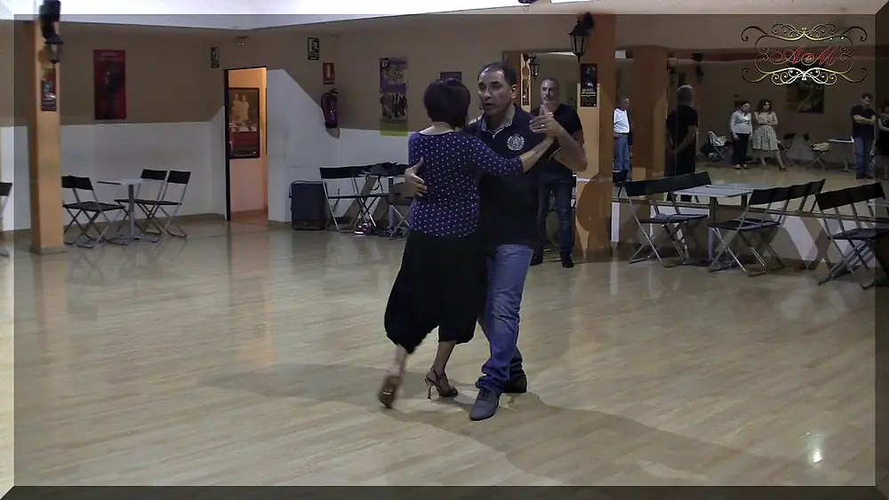 Video thumbnail for Clase de tango, Pablo y Beatriz Ojeda, argentinos 25 años en Madrid Parte 1