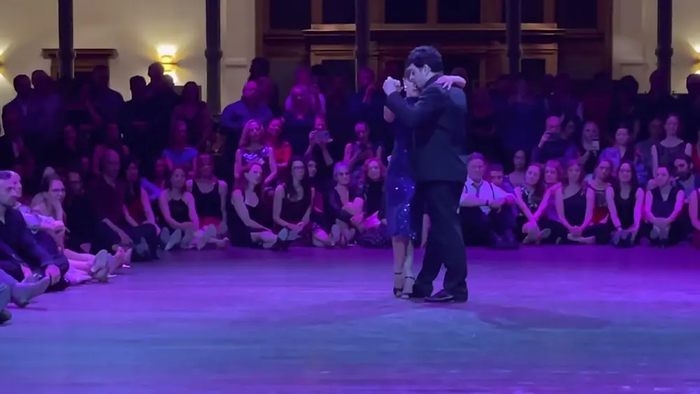 Video thumbnail for Sabrina Masso y Federico Naveira 1/2