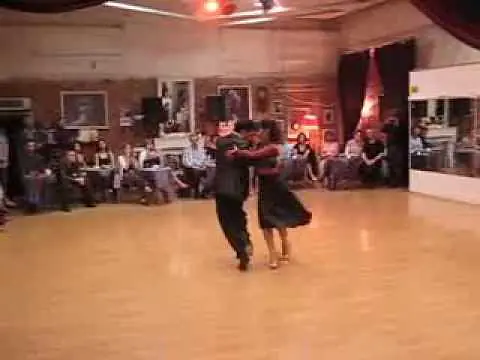 Video thumbnail for Rodrigo Fonti y Celeste Medina - Milonga del recuerdo (J. D'Arienzo) - Planetango - 20/04/13