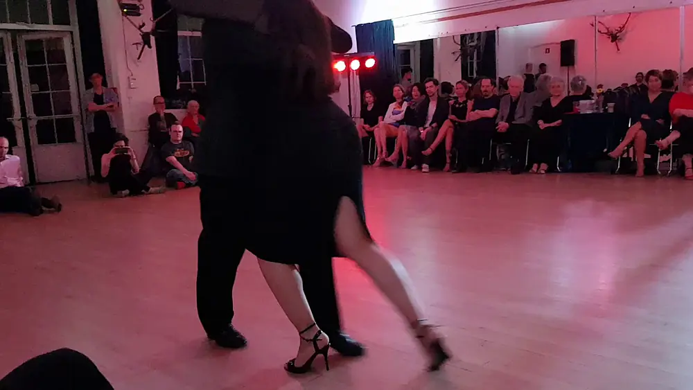 Video thumbnail for Natasha Lewinger & Haris Mihail @ Tango Etnia London 2020 2/4