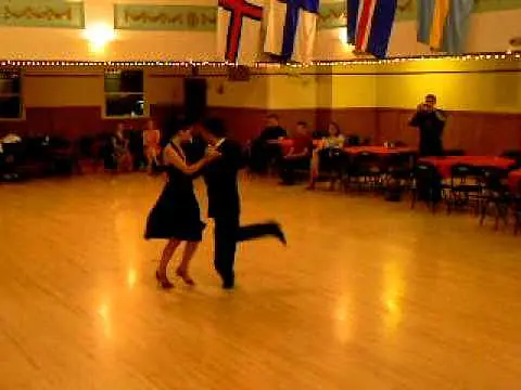 Video thumbnail for Dominic Bridge and Jenna Rohrbacher in Portland, Oregon - Milongueando en el 40
