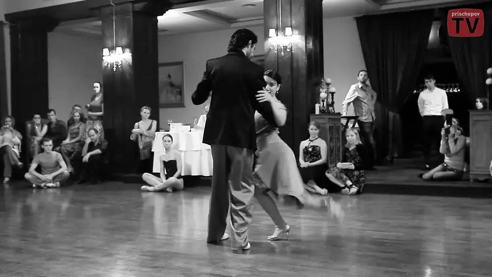 Video thumbnail for Dana Jazmin Frigoli & Adrian Romeo Ferreyra, 2,  «White tango festival 2012», Moscow, Russia