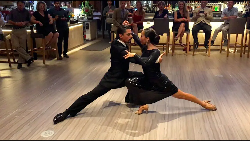 Video thumbnail for Tomás Galván y Gimena Herrera - "B.B." Selección Nacional de Tango - en San Diego, CA 2017