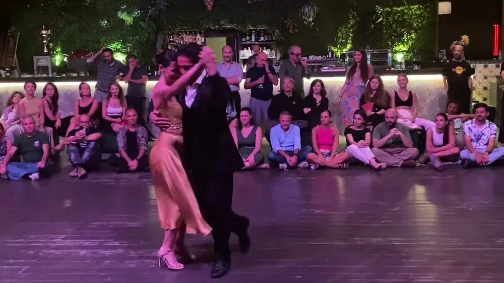 Video thumbnail for Demetrio Scafaria y Letizia Messina - "Campo Afuera"  Orchestra Rodolfo Biagi