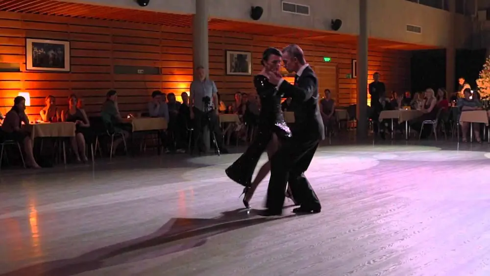 Video thumbnail for Alexander Desyatov & Maria Makarenko, 1-3, Russia, Moscow, Milonga "Me Gusta", 18.12.2015