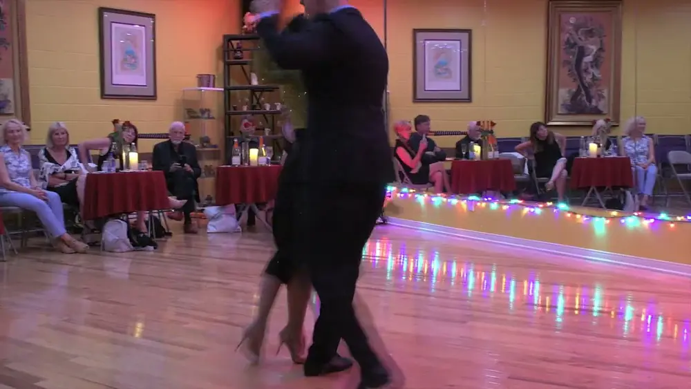 Video thumbnail for Guillermina Quiroga and Mariano Logiudice at Milonga Brava 1/2