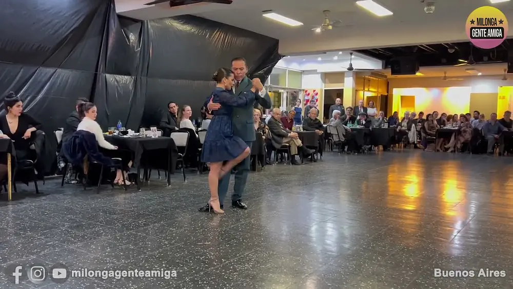 Video thumbnail for Alvaro Salas y Julieta Cappiello - Milonga Gente Amiga - 17/SEP/2023 (3/3)