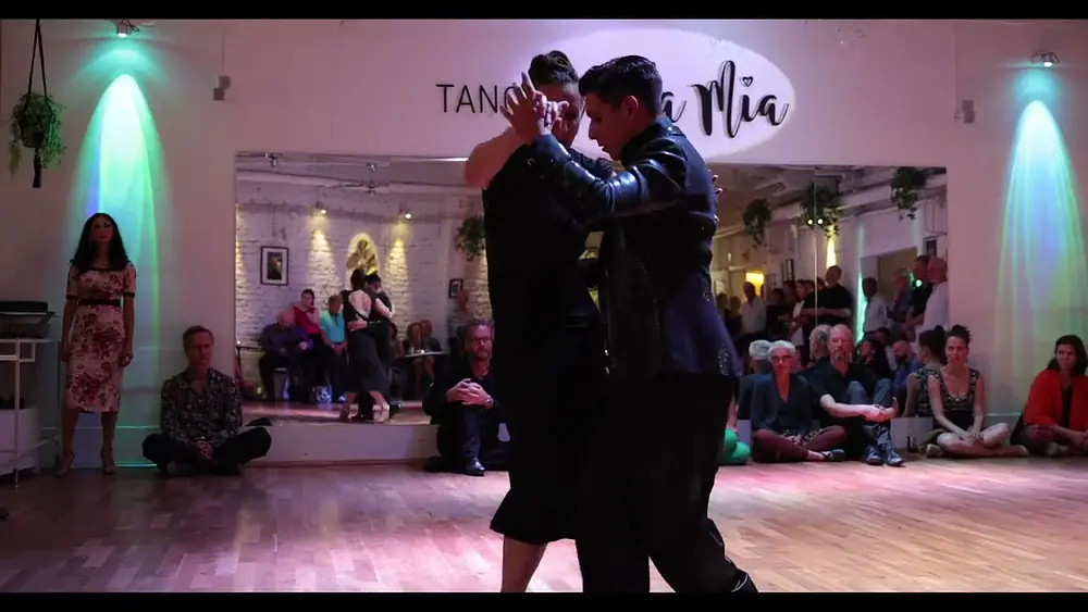 Video thumbnail for Sara Grdan & Ivan Terrazas, VidaMia TangoCamp23, Cologne, Germany 2/3