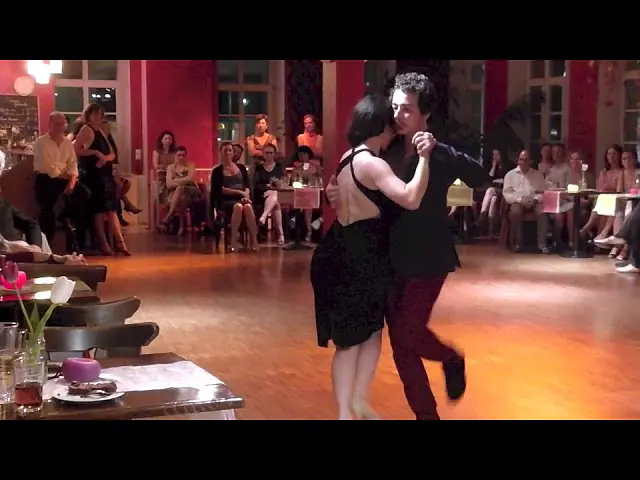 Video thumbnail for Alexis Quezada & Céline Girodano Part II : Miedo - Juan D'arienzo ( Vals)