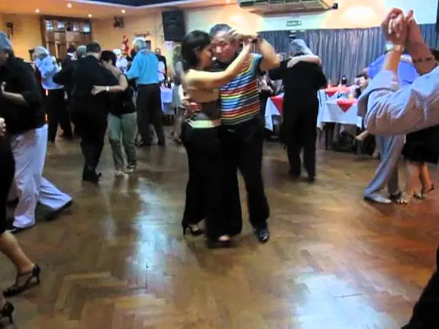 Video thumbnail for Myriam Pincen dancing Fresedo with Man Yung at La Yumba de Dorita - Club Oeste 10/09/11