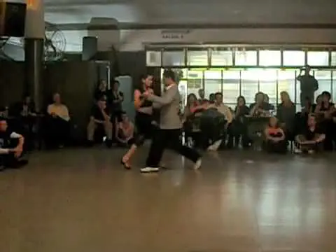 Video thumbnail for Ozgur Demir y Cecilia Berra un tango en El Motivo - Villa Malcolm (Buenos Aires)