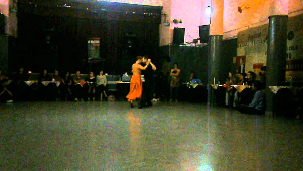 Video thumbnail for Melina Brufman y Claudio Gonzalez en El Motivo Tango, 27/8/12