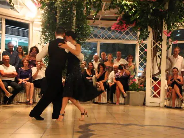 Video thumbnail for Leandro Palou y Maria Tsiatsiani (Milonga)