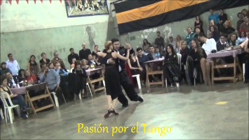 Video thumbnail for MELISA SACCHI y CRISTIAN PALOMO Bailando el Tango GOLGOTA en la MILONGA DEL MORAN