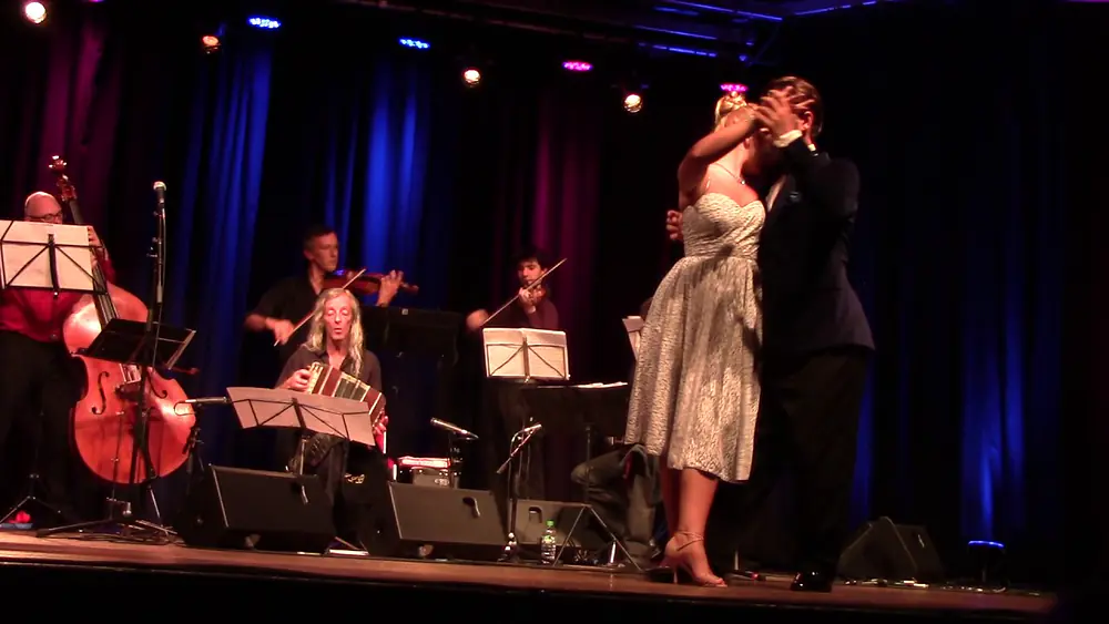 Video thumbnail for Maja Petrović  & Marko Miljević  - "El puntazo" - Silencio Tipica Orquesta